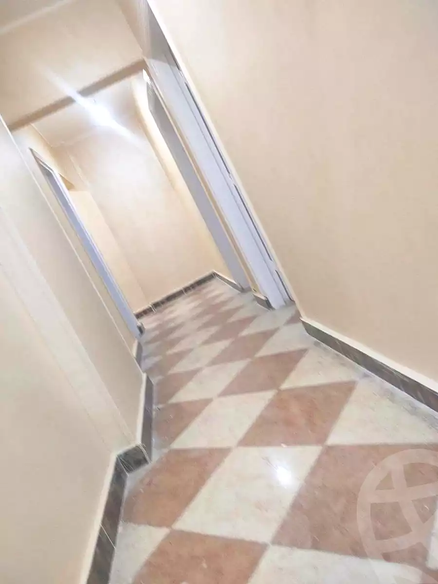https://aqarmap.com.eg/en/listing/7135558-for-sale-cairo-helwan-helwan-el-sharkeya-latif-basha-st