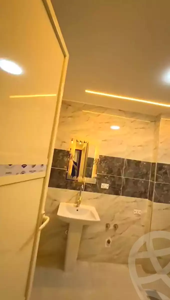 https://aqarmap.com.eg/en/listing/7135652-for-sale-cairo-elnozha-Streettt-27