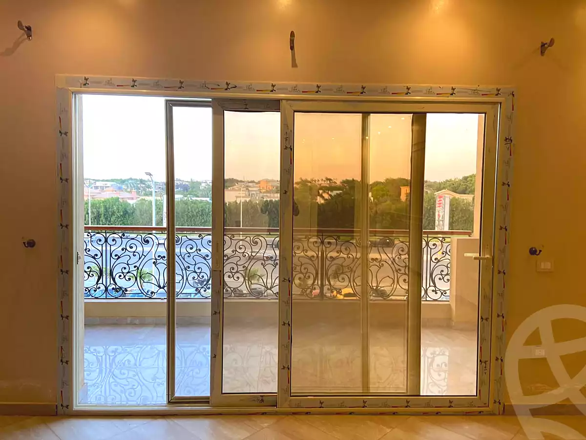 https://aqarmap.com.eg/ar/listing/7136255-for-sale-cairo-new-cairo-compounds-kmbwnd-lnkhyl