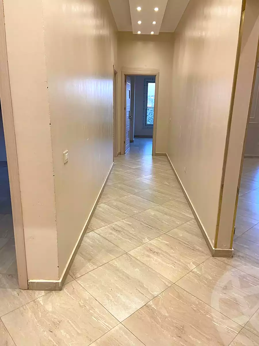 https://aqarmap.com.eg/ar/listing/7136255-for-sale-cairo-new-cairo-compounds-kmbwnd-lnkhyl