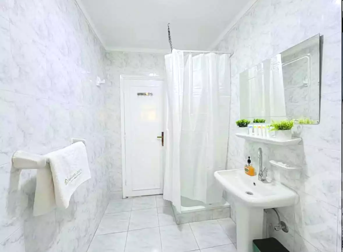https://aqarmap.com.eg/ar/listing/7136260-for-sale-cairo-new-cairo-compounds-el-ashrafia