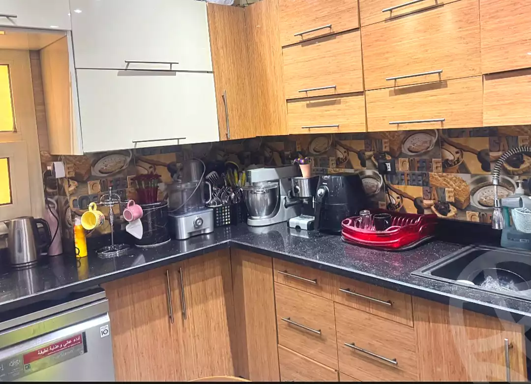 https://aqarmap.com.eg/ar/listing/7136265-for-sale-cairo-new-cairo-gharb-arabila-doctor-hani-maher-st