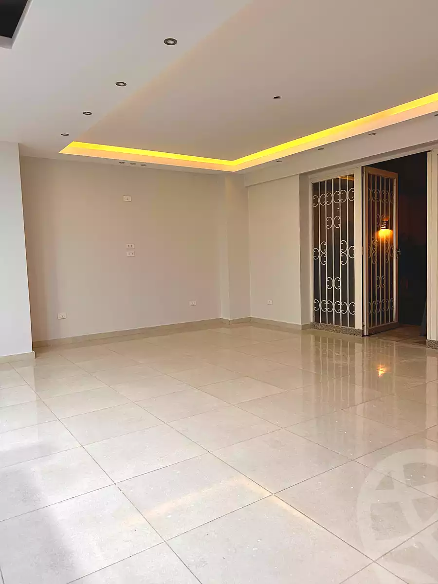 https://aqarmap.com.eg/ar/listing/7136384-for-rent-cairo-new-cairo-ganob-el-akadamiya-south-academy-h-amr-ibn-el-ass-st