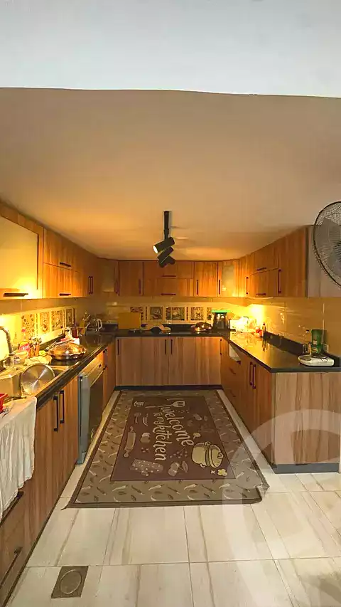 https://aqarmap.com.eg/en/listing/7136412-for-sale-cairo-6th-of-october-compounds-high-town