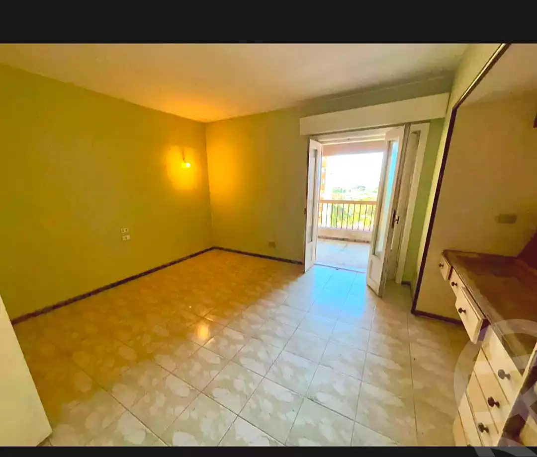 https://aqarmap.com.eg/ar/listing/7137384-for-sale-alexandria-el-montazah-el-geesh