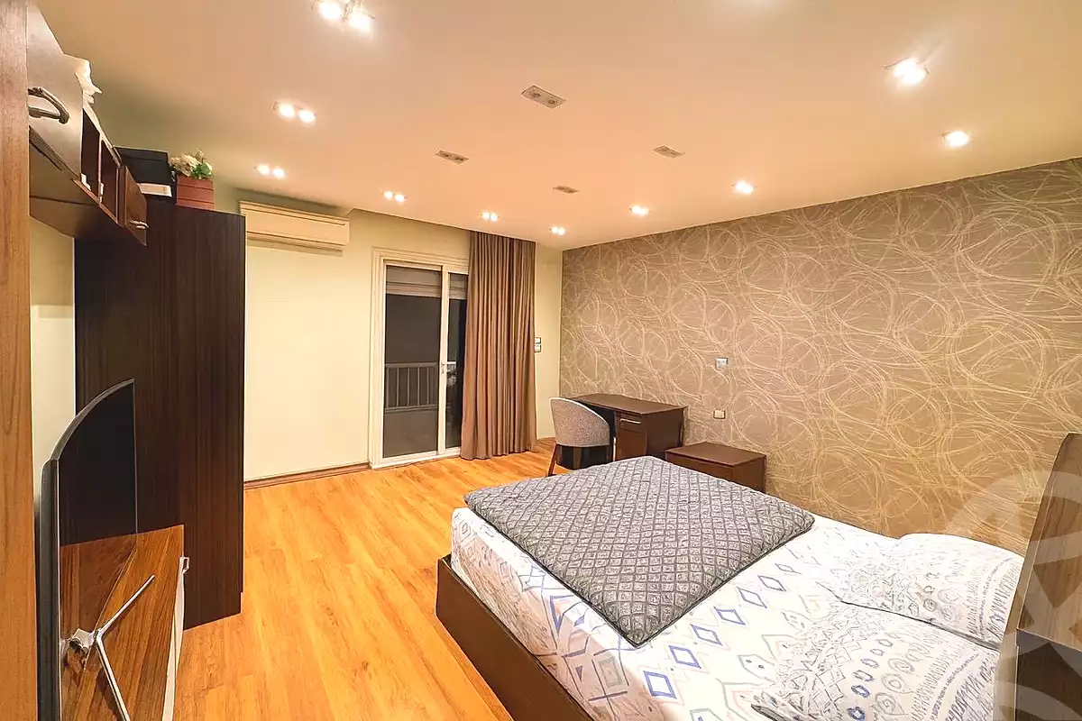 https://aqarmap.com.eg/ar/listing/7137468-for-sale-cairo-new-cairo-compounds-jyd