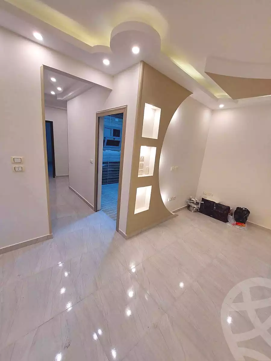 https://aqarmap.com.eg/ar/listing/7137839-for-sale-cairo-helwan-helwan-el-sharkeya-saleh-sobhy-st
