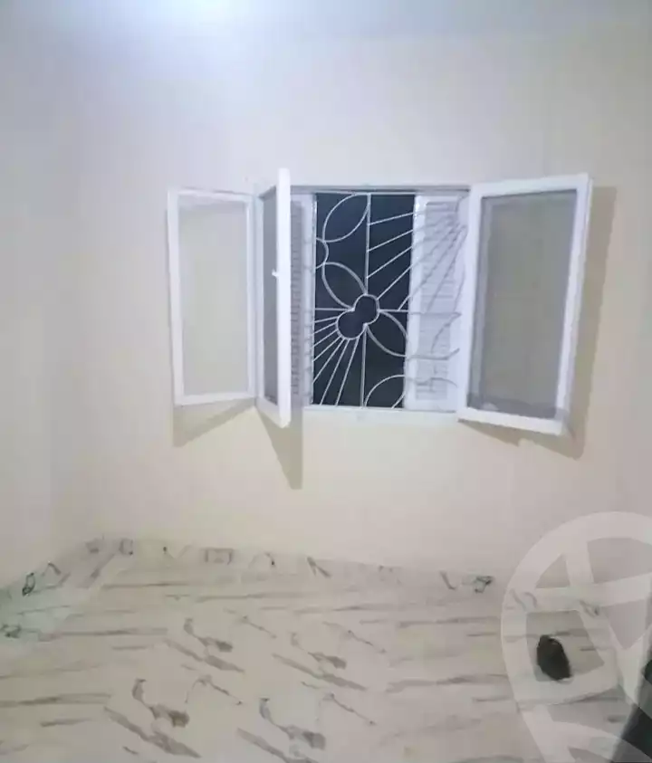 https://aqarmap.com.eg/ar/listing/7138000-for-rent-alexandria-al-agamy-lbytsh