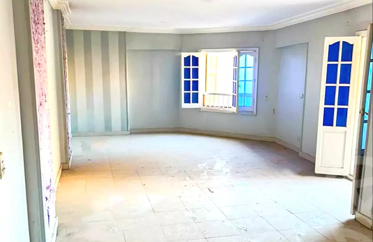 https://aqarmap.com.eg/ar/listing/7138807-for-sale-alexandria-sydy-bshr-sydy-bshr-bhry-shr-khld-bn-lwlyd