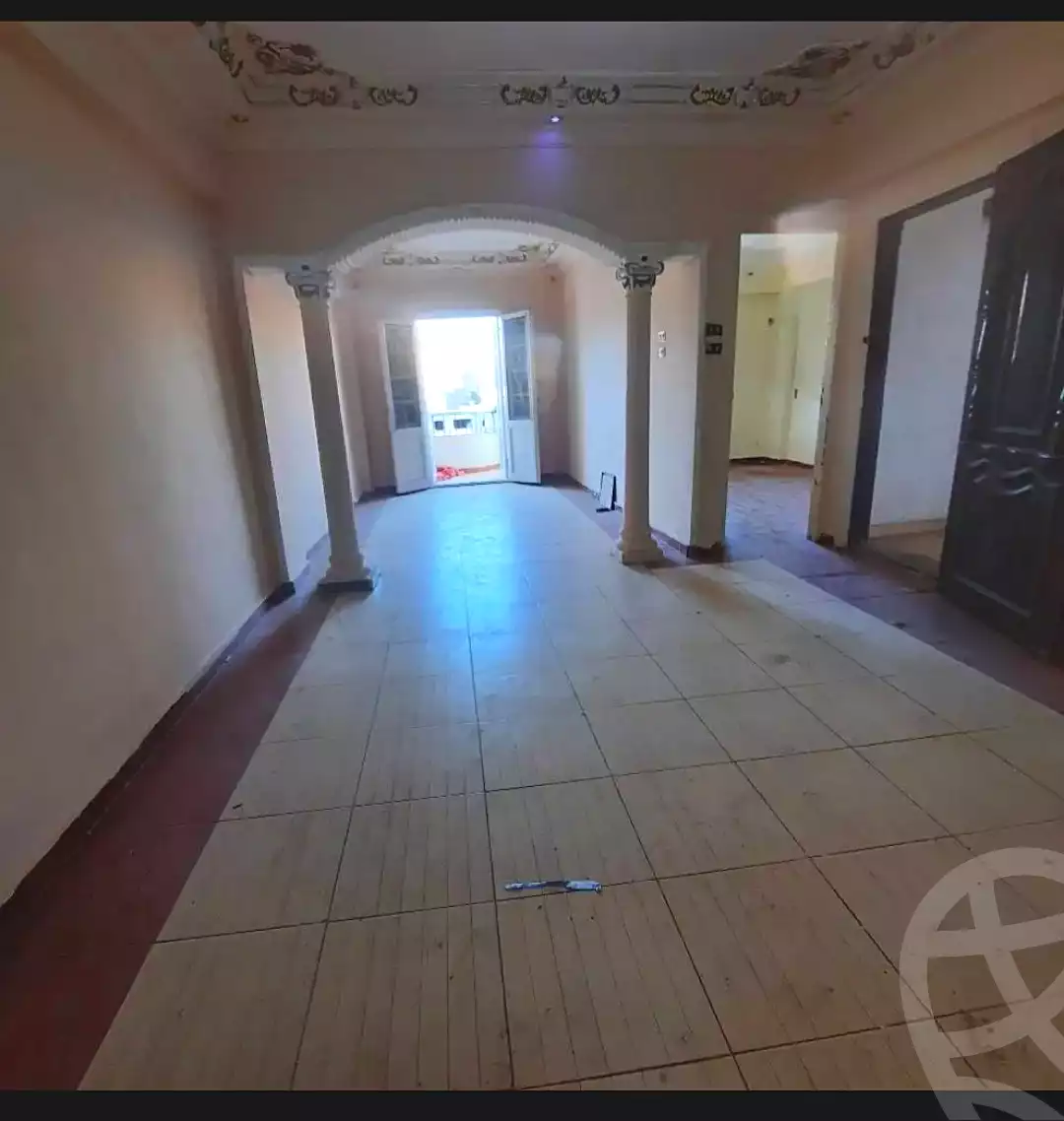 https://aqarmap.com.eg/ar/listing/7139125-for-sale-alexandria-al-agamy-el-hanouvel-al-asdakaa-st
