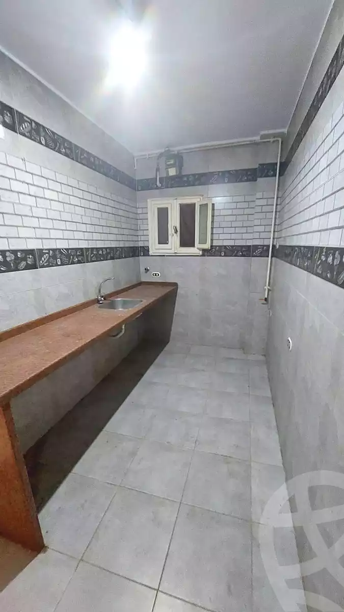 https://aqarmap.com.eg/ar/listing/7139152-for-rent-alexandria-miami-shr-jml-bd-lnsr