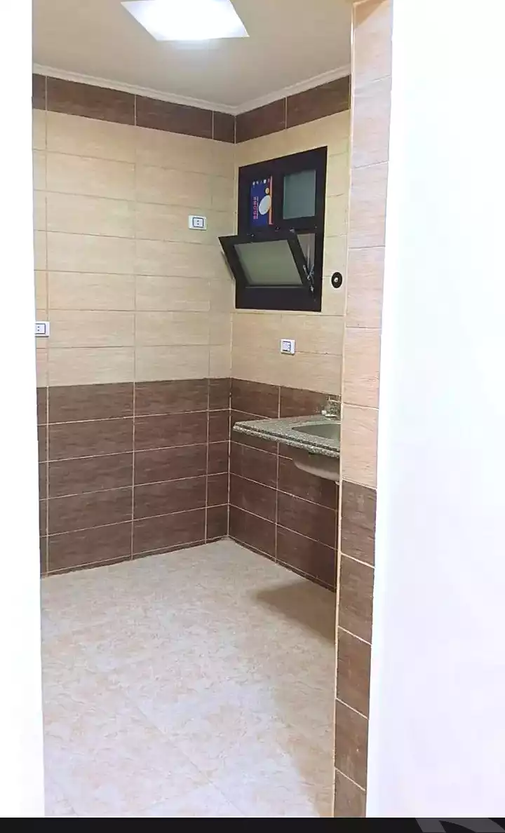 https://aqarmap.com.eg/ar/listing/7139579-for-sale-alexandria-al-agamy-bw-ywsf