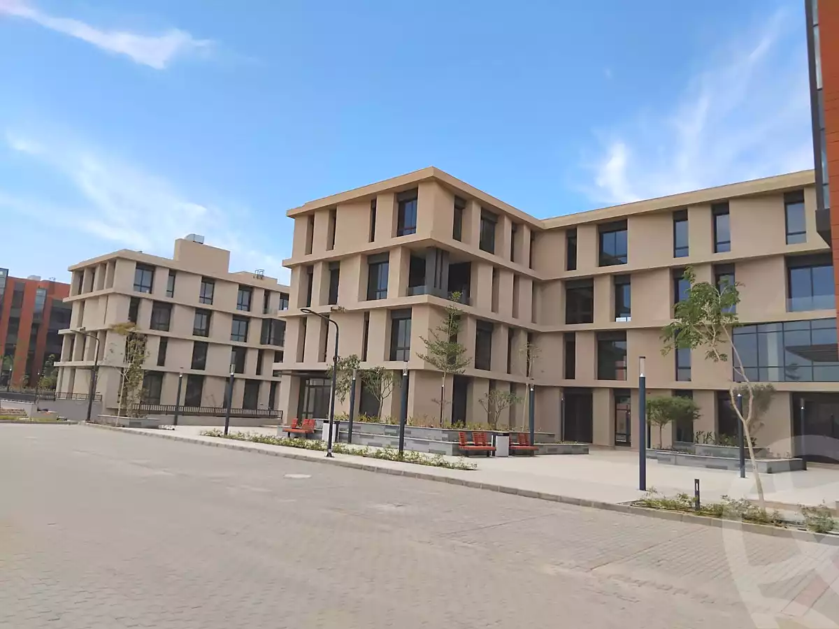 https://aqarmap.com.eg/ar/listing/7139998-for-sale-cairo-new-cairo-compounds-myndhws-byzns-mrkz-llttwyr