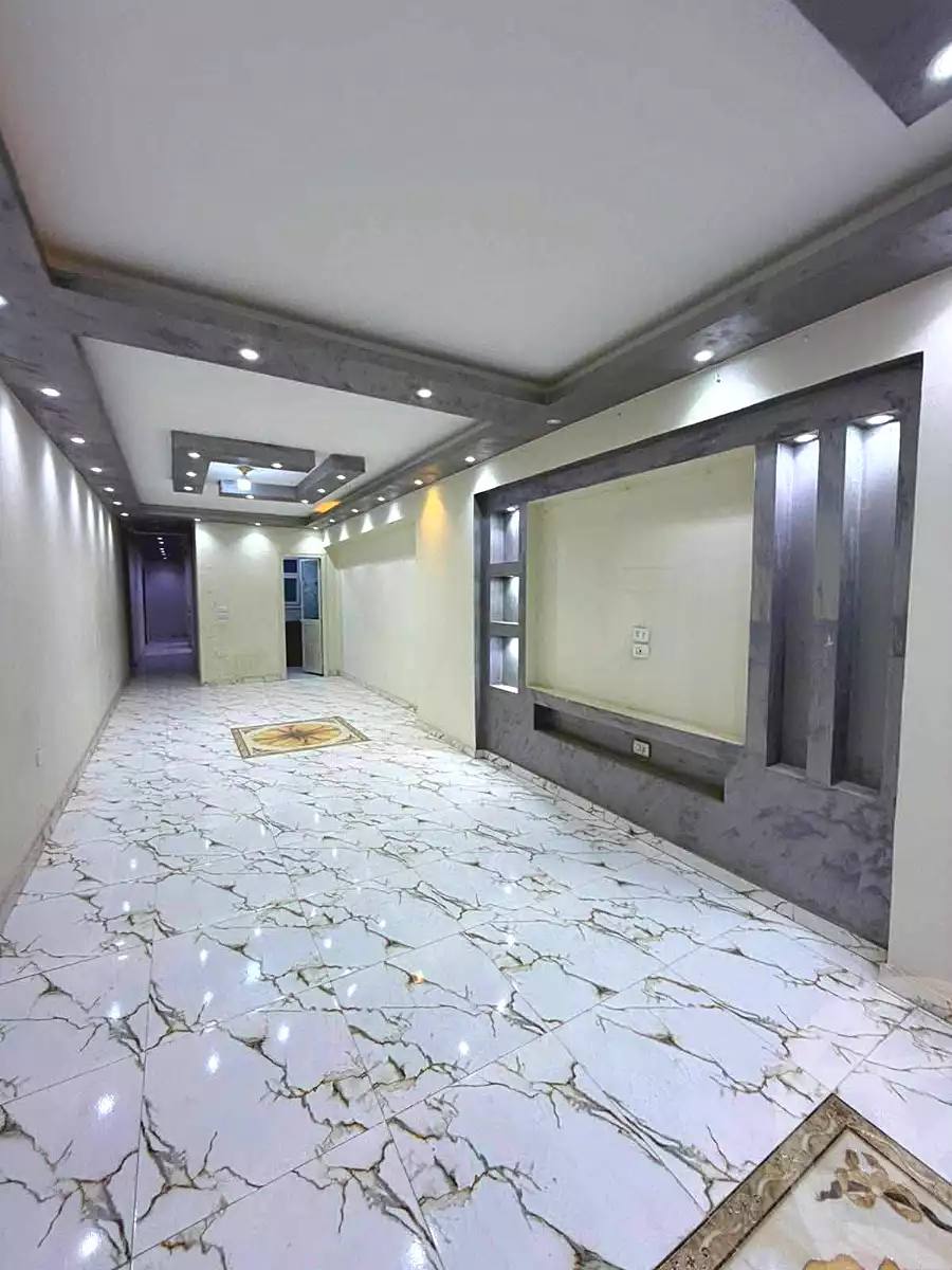 https://aqarmap.com.eg/ar/listing/7140482-for-rent-cairo-elnozha-Streettt-27