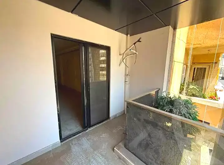 https://aqarmap.com.eg/ar/listing/7140529-for-rent-alexandria-roshdy-al-moaaskar-al-romani-st