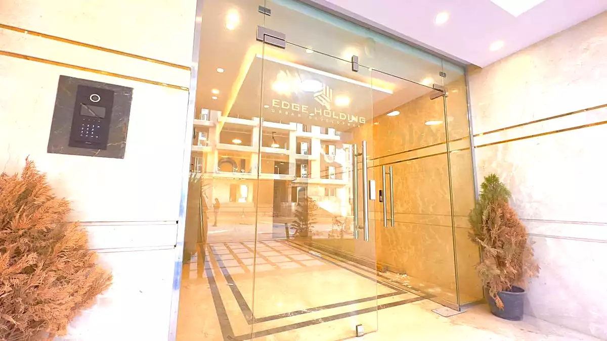https://aqarmap.com.eg/ar/listing/7141051-for-sale-cairo-new-administrative-capital-r7-oia