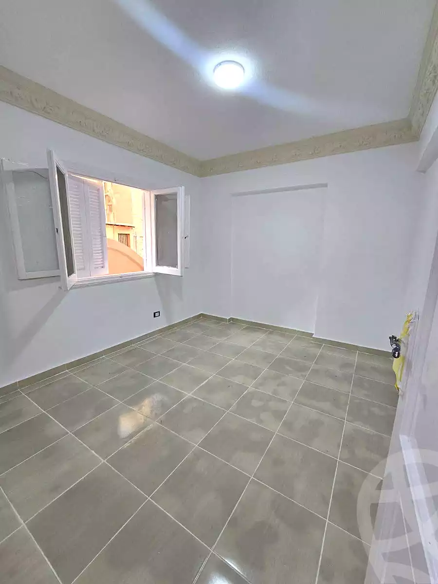 https://aqarmap.com.eg/ar/listing/7141404-for-sale-alexandria-al-agamy-shataa-el-nakheel