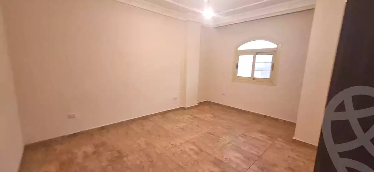 https://aqarmap.com.eg/ar/listing/7141496-for-sale-cairo-6th-of-october-el-ahyaa-neighborhood-3rd-al-hay-al-thalith-st