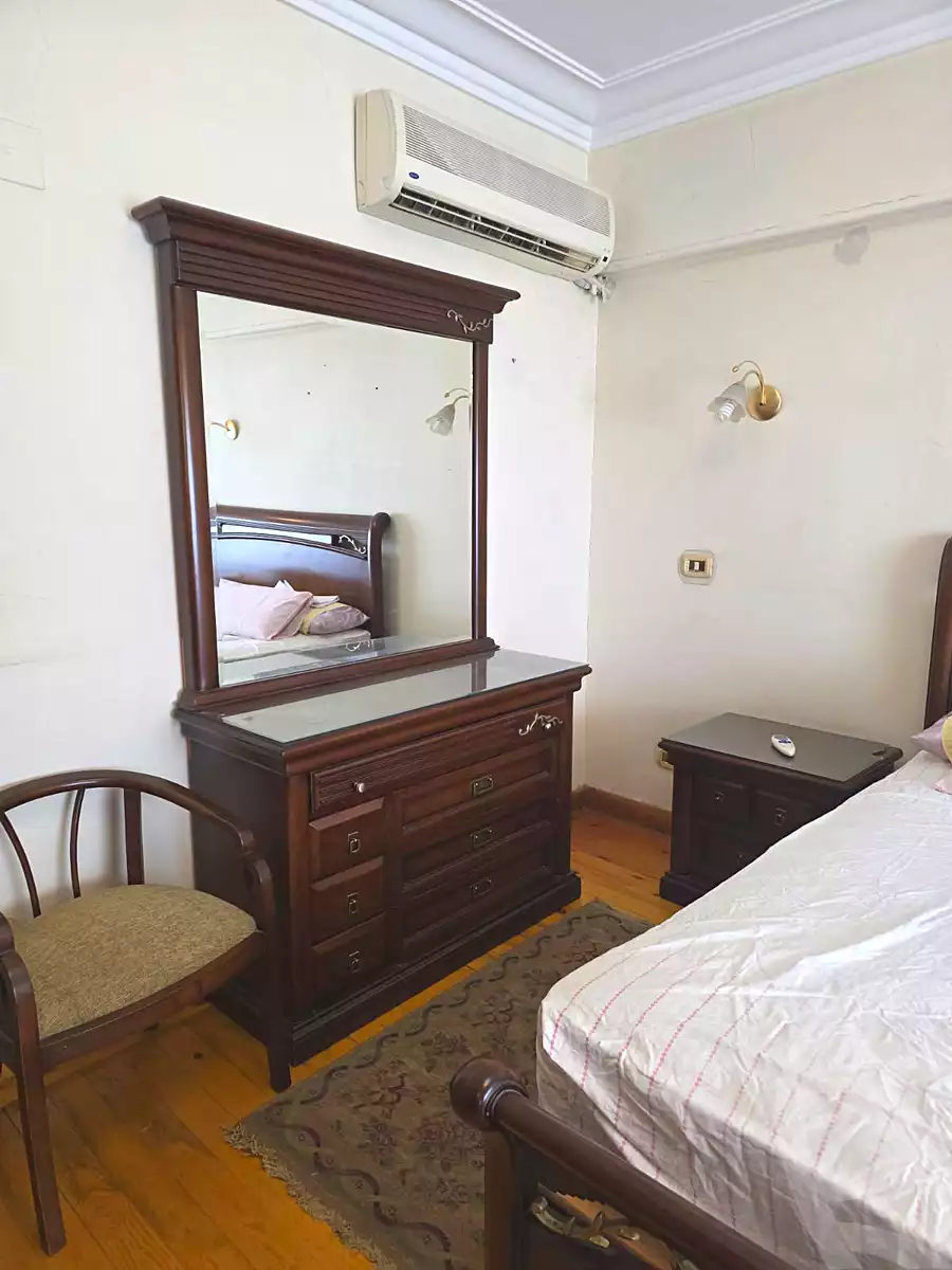 https://aqarmap.com.eg/ar/listing/7141540-for-rent-cairo-6th-of-october-el-hay-el-motamyz-first-touristic-village-el-shaheed-mohammed-abdul-latif-alshimi-st