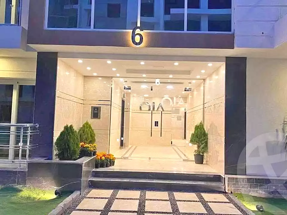 https://aqarmap.com.eg/en/listing/7141560-for-sale-cairo-new-administrative-capital-r7-oia