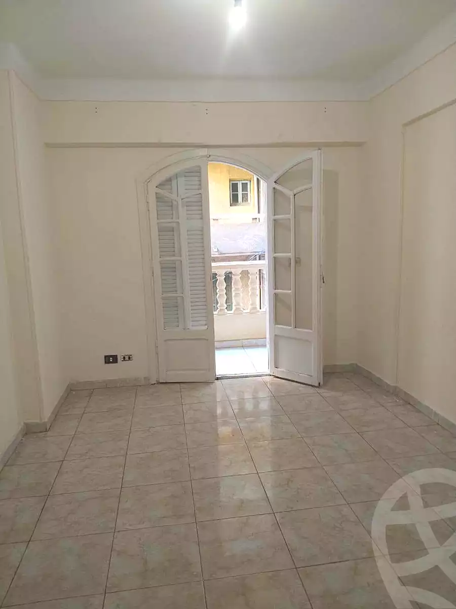 https://aqarmap.com.eg/ar/listing/7141738-for-rent-alexandria-sydy-bshr-sydy-bshr-bhry-shr-mhmwd-l-yswy