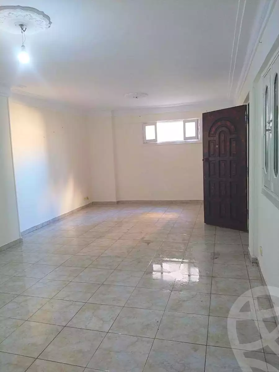 https://aqarmap.com.eg/ar/listing/7141738-for-rent-alexandria-sydy-bshr-sydy-bshr-bhry-shr-mhmwd-l-yswy