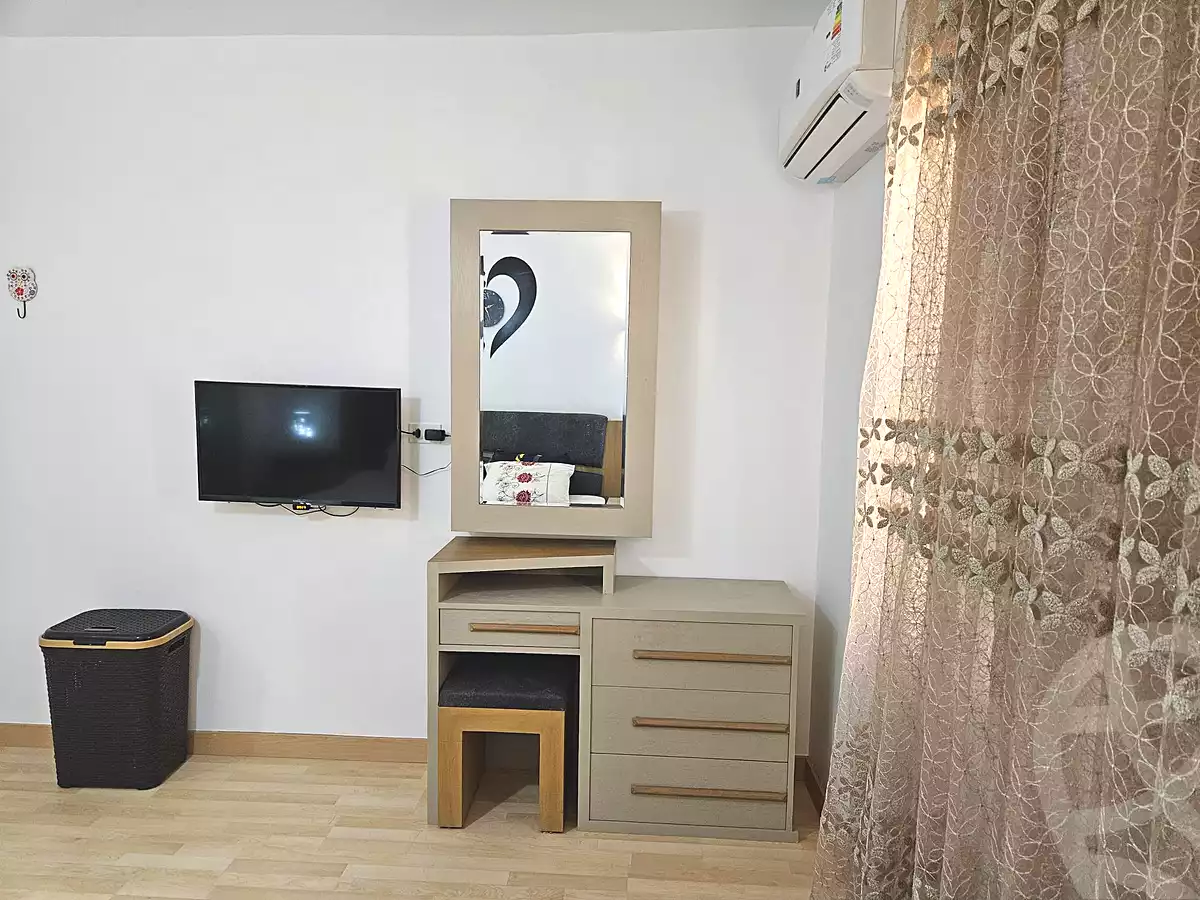 https://aqarmap.com.eg/ar/listing/7141747-for-rent-cairo-el-sheikh-zayed-city-el-hay-elthamen-area-1