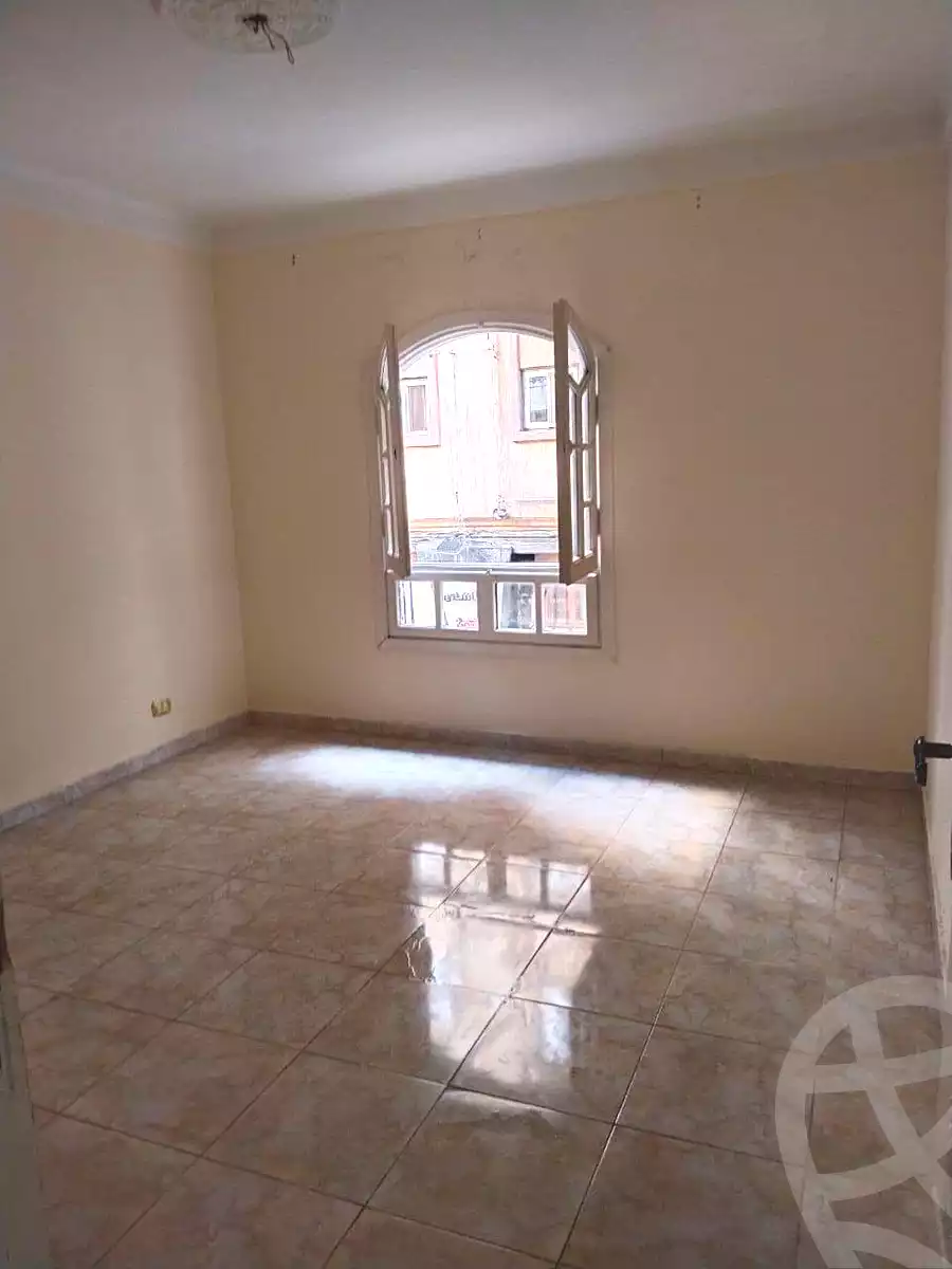 https://aqarmap.com.eg/ar/listing/7141757-for-rent-alexandria-sydy-bshr-sydy-bshr-bhry-shr-mhmwd-l-yswy