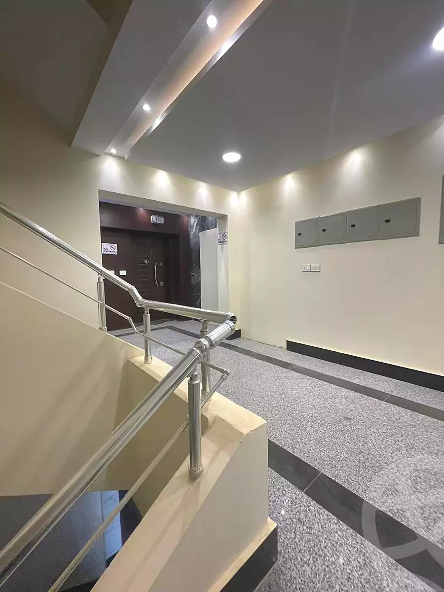 https://aqarmap.com.eg/ar/listing/7141830-for-sale-cairo-new-administrative-capital-r7-oia