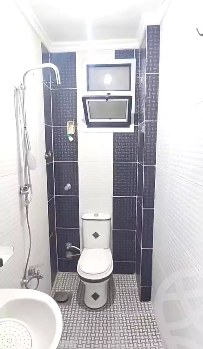 https://aqarmap.com.eg/ar/listing/7141995-for-sale-alexandria-el-asafra-shr-45