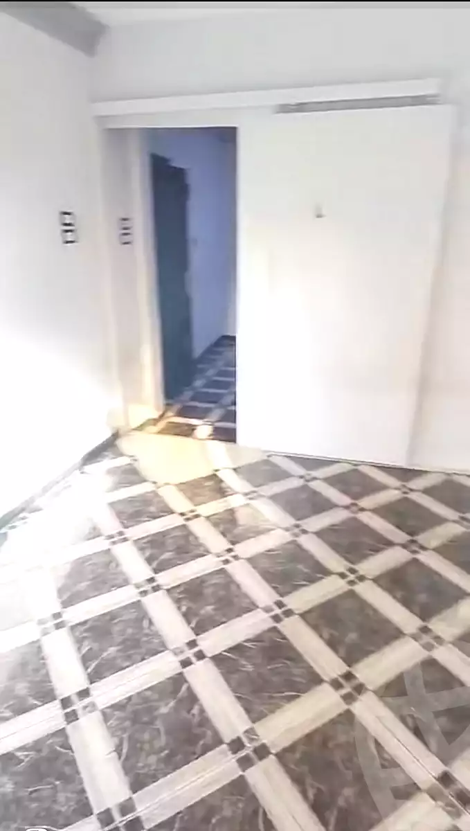 https://aqarmap.com.eg/ar/listing/7141995-for-sale-alexandria-el-asafra-shr-45