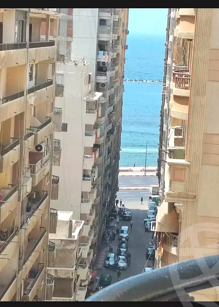 https://aqarmap.com.eg/ar/listing/7142256-for-sale-alexandria-sydy-bshr