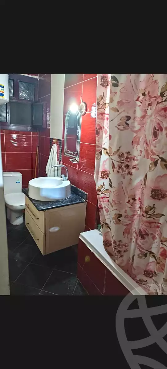 https://aqarmap.com.eg/ar/listing/7142388-for-sale-cairo-ain-shams-yn-shms-lgrby-shr-zt-bsh