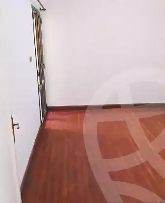 https://aqarmap.com.eg/ar/listing/7142423-for-rent-alexandria-miami-shr-jml-bd-lnsr