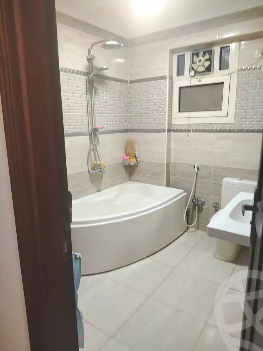 https://aqarmap.com.eg/en/listing/7142502-for-sale-cairo-ain-shams-mnshy-lthryr