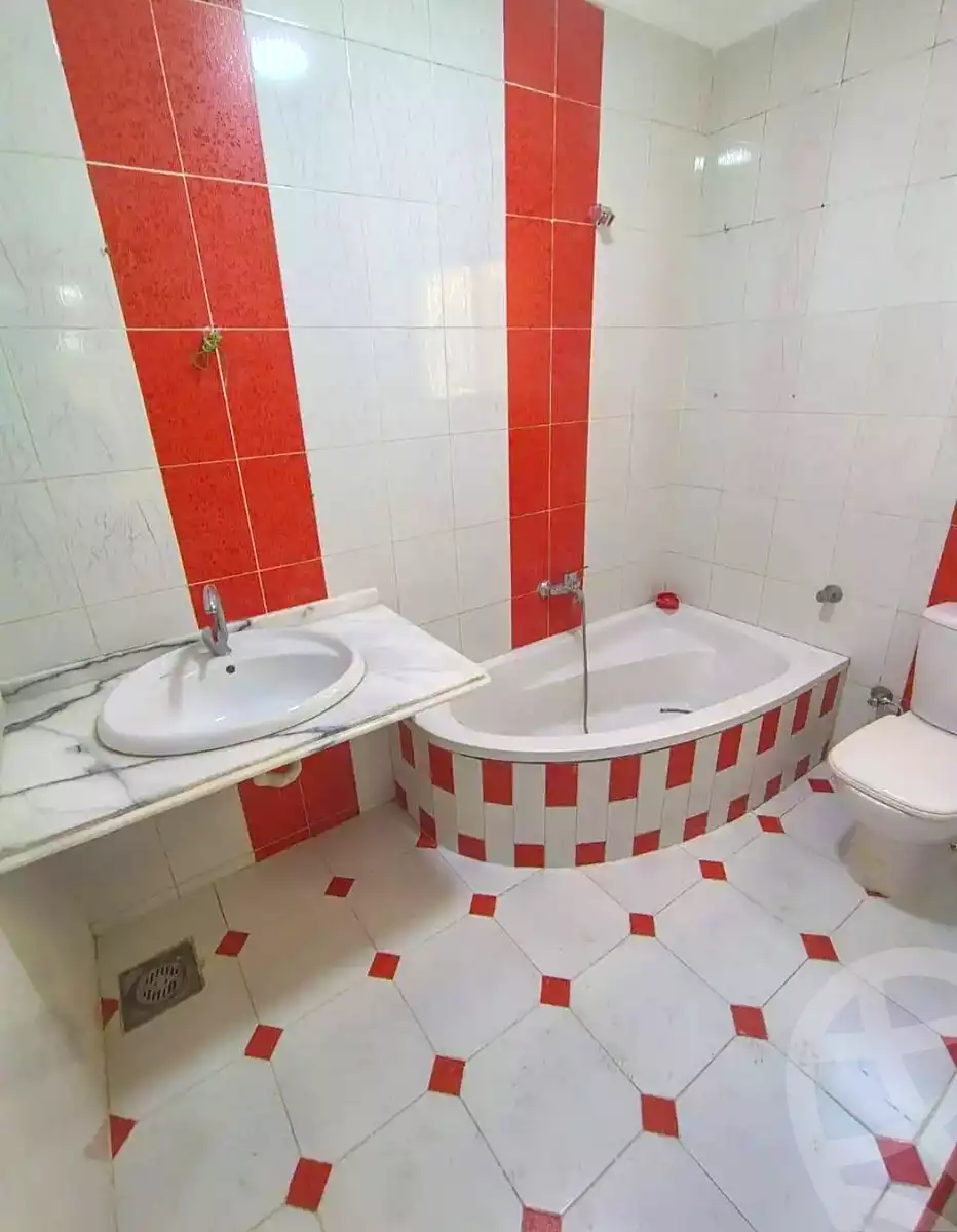 https://aqarmap.com.eg/ar/listing/7142712-for-sale-alexandria-al-agamy-el-hanouvel
