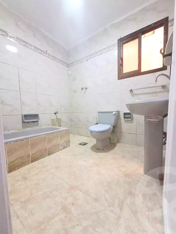 https://aqarmap.com.eg/ar/listing/7143273-for-sale-alexandria-al-agamy-shataa-el-nakheel