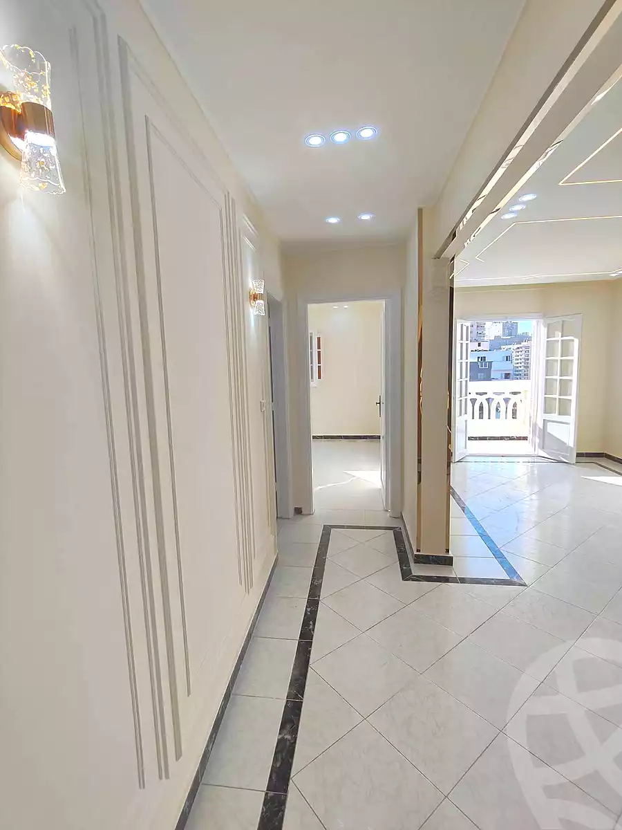 https://aqarmap.com.eg/ar/listing/7143361-for-sale-alexandria-sydy-bshr-sydy-bshr-bhry-gamal-abd-el-nasir-st