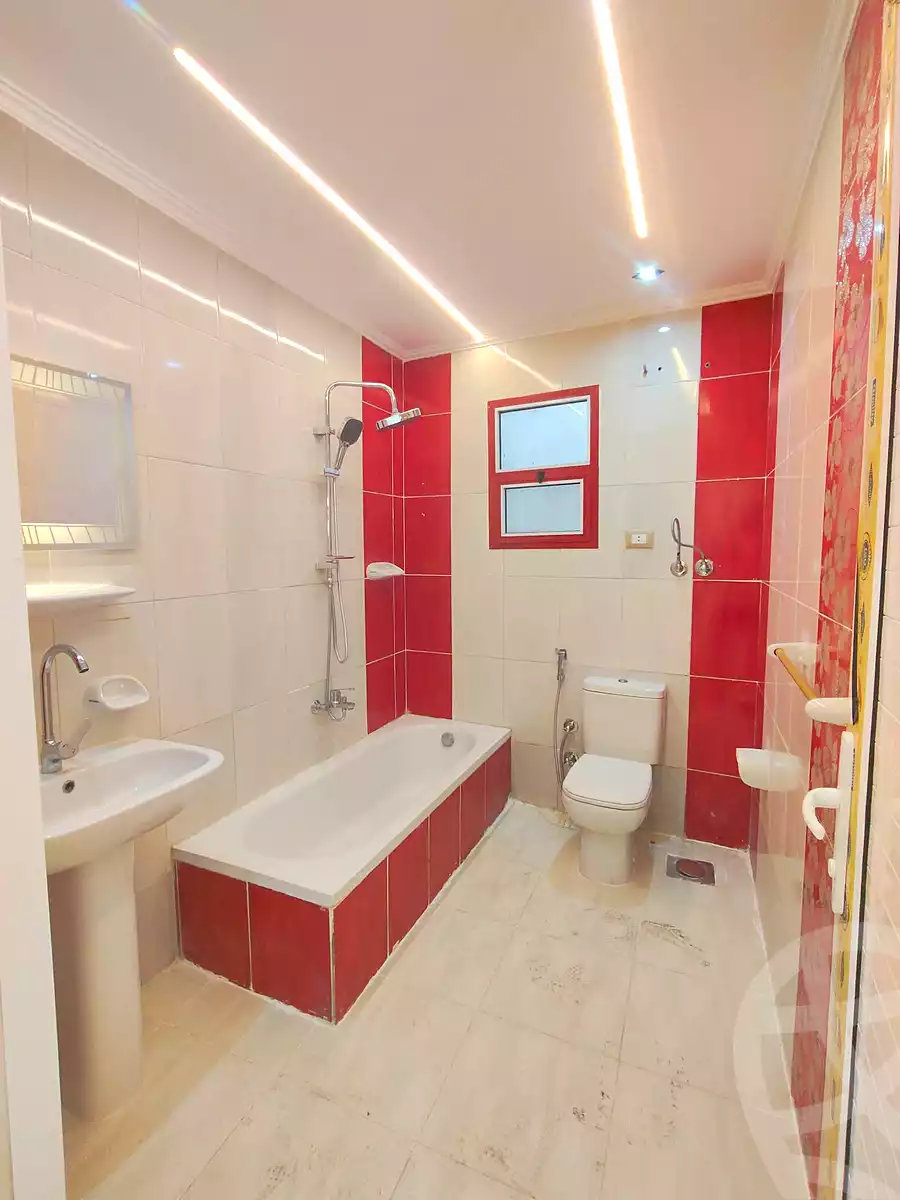 https://aqarmap.com.eg/en/listing/7143541-for-sale-alexandria-el-mandara-shr-jml-bd-lnsr