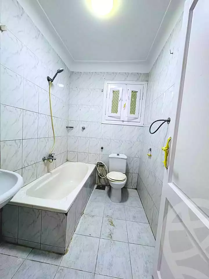 https://aqarmap.com.eg/ar/listing/7143688-for-sale-alexandria-al-agamy-shataa-el-nakheel