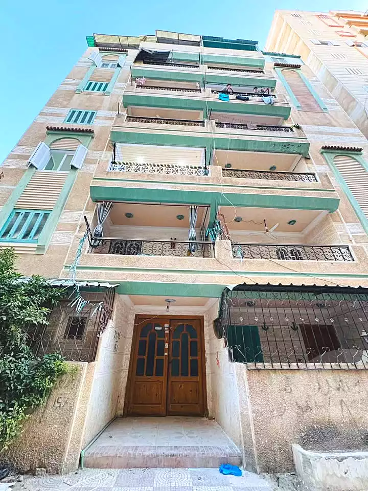 https://aqarmap.com.eg/ar/listing/7143688-for-sale-alexandria-al-agamy-shataa-el-nakheel