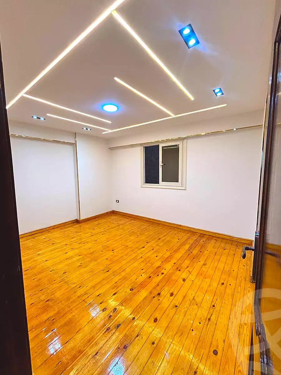https://aqarmap.com.eg/ar/listing/7143899-for-sale-alexandria-sydy-bshr-sydy-bshr-bhry-shr-lsg-mhmd-bd-lslm