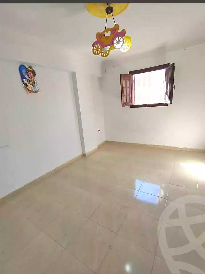 https://aqarmap.com.eg/ar/listing/7143992-for-rent-alexandria-new-miami-eskot