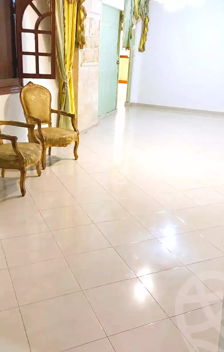 https://aqarmap.com.eg/ar/listing/7144991-for-rent-alexandria-ganaklis
