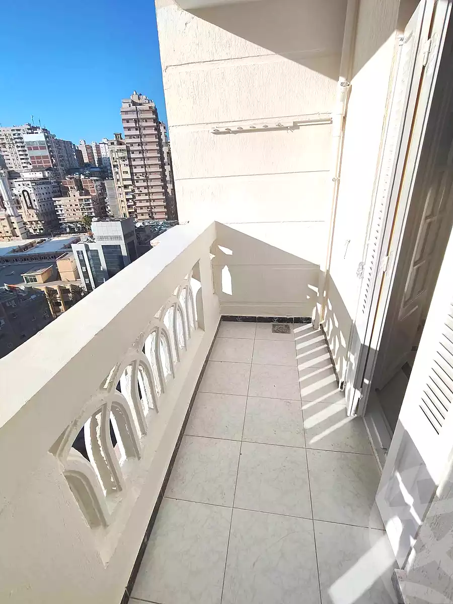 https://aqarmap.com.eg/ar/listing/7145247-for-sale-alexandria-sydy-bshr-sydy-bshr-bhry-gamal-abd-el-nasir-st