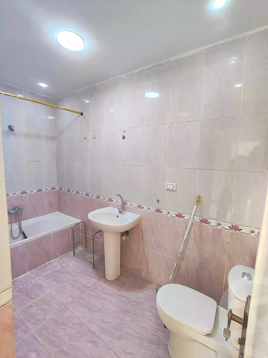https://aqarmap.com.eg/ar/listing/7145247-for-sale-alexandria-sydy-bshr-sydy-bshr-bhry-gamal-abd-el-nasir-st