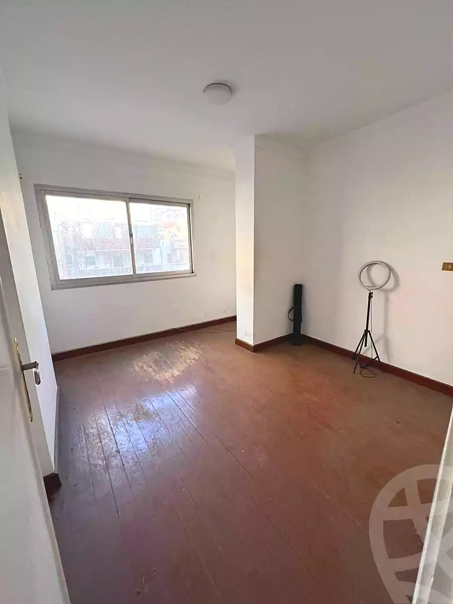 https://aqarmap.com.eg/ar/listing/7145268-for-sale-alexandria-fyktwry-shr-jml-bd-lnsr