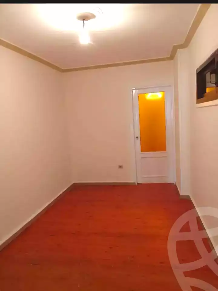 https://aqarmap.com.eg/ar/listing/7145307-for-rent-alexandria-ganaklis