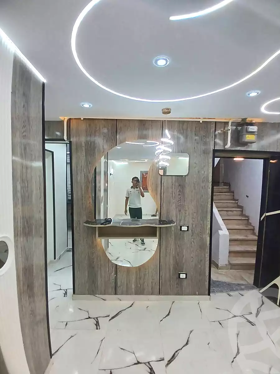 https://aqarmap.com.eg/ar/listing/7145357-for-sale-alexandria-lsywf-el-falki