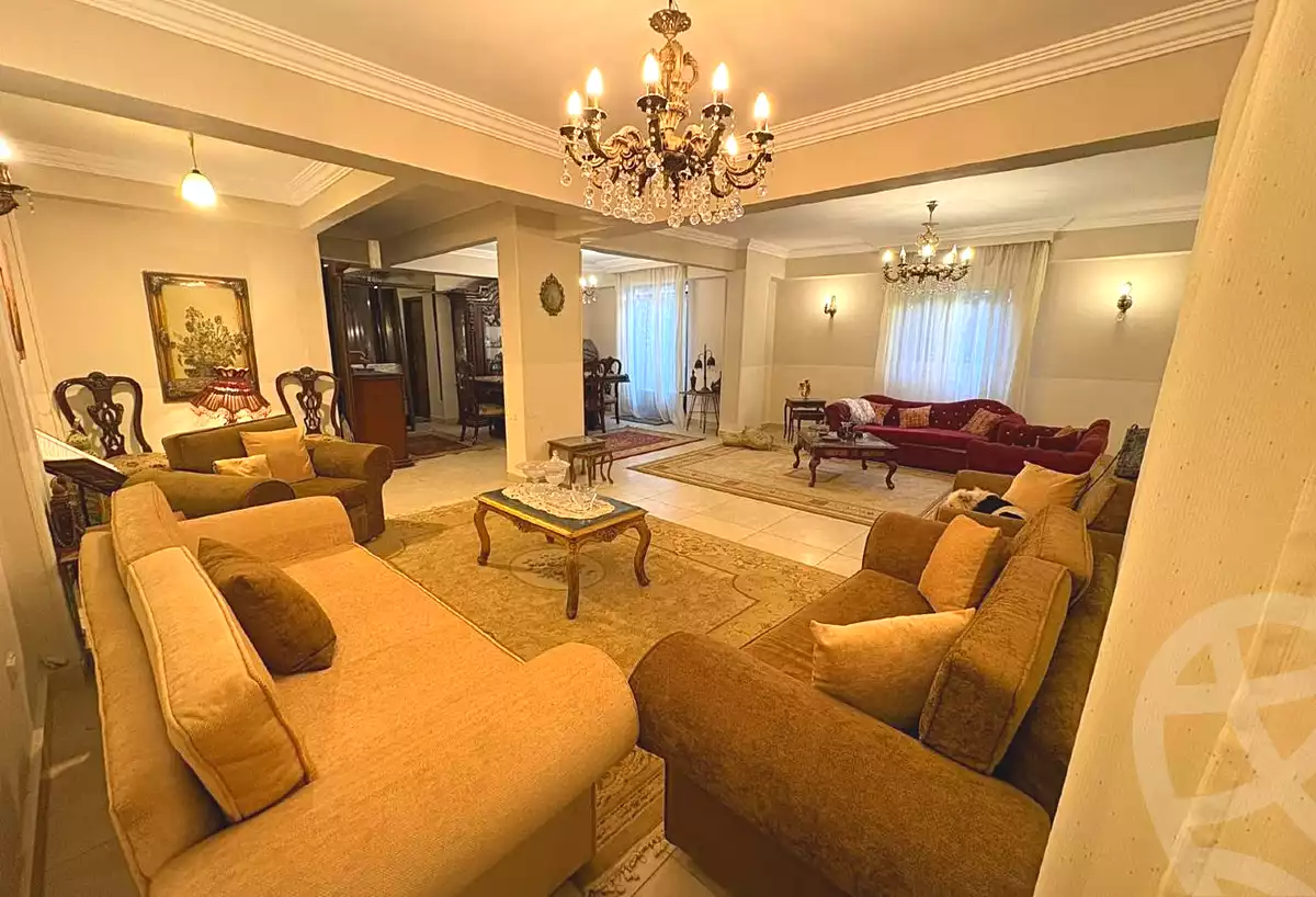 https://aqarmap.com.eg/en/listing/7145712-for-sale-cairo-new-cairo-first-settlement-mhwr-mstfy-kml